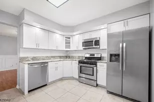 3702 Riddle Ct, Bridgewater, NJ 08807 - Photo 7
