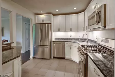 142 Woodward Ln, Bernards Township, NJ 07920 - Photo 3