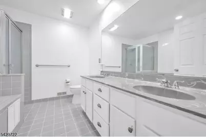205 Crown Point Rd, Parsippany, NJ 07054 - Photo 15