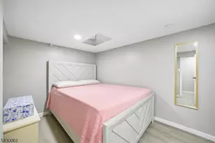 7 Belle Ave, Paterson, NJ 07522 - Photo 23
