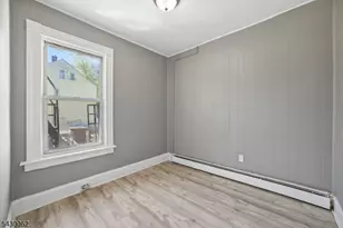 7 Belle Ave, Paterson, NJ 07522 - Photo 9