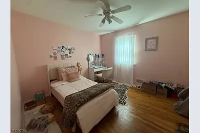 8 Berkeley Ter, Livingston, NJ 07039 - Photo 9