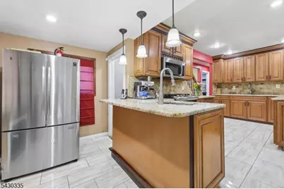 67 South Pkwy, Clifton, NJ 07014 - Photo 11