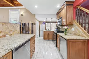67 South Pkwy, Clifton, NJ 07014 - Photo 13