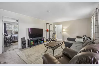 390 Morris Ave #8, Summit, NJ 07901 - Photo 5