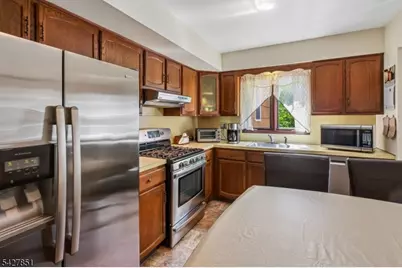 7 Hanover Ave, Warren Township, NJ 07059 - Photo 7