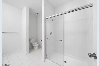 133 Savoth Ln, Woodbridge Township, NJ 07067 - Photo 15