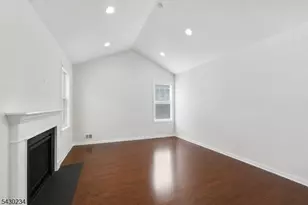 133 Savoth Ln, Woodbridge Township, NJ 07067 - Photo 5