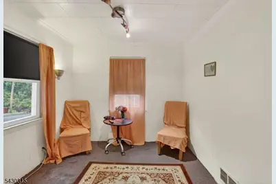 129 Pake St, Nutley, NJ 07110 - Photo 3