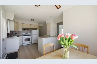 34 Arch St, Butler, NJ 07405 - Photo 9