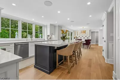18 Sandy Hill Rd, Chatham Township, NJ 07928 - Photo 9