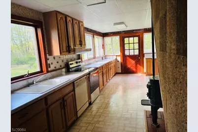 221 Schooleys Mountain Rd, Washington Township, NJ 07853 - Photo 5