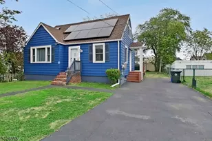 811 Lincoln Ave, Burlington City, NJ 08016 - Photo 1