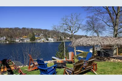 373 Lakeside Blvd, Hopatcong, NJ 07843 - Photo 3