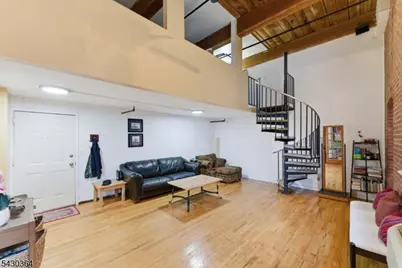 366-382 Trenton Ave #2F, Paterson, NJ 07503 - Photo 5