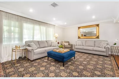 681 Glendale Rd, Franklin Lakes, NJ 07417 - Photo 5