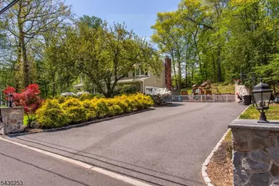 681 Glendale Rd, Franklin Lakes, NJ 07417 - Photo 29