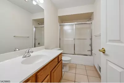 201 Watchung Ave #19, Bloomfield Twp., NJ 07003 - Photo 25