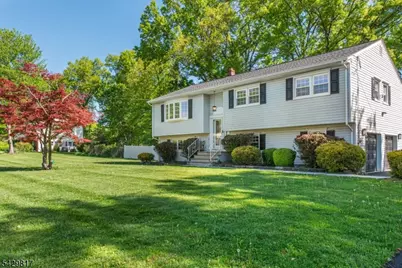 6 Beaumont Pl, Hanover Township, NJ 07981 - Photo 5