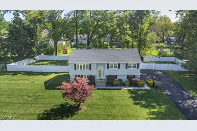 6 Beaumont Pl, Hanover Township, NJ 07981 - Photo 1