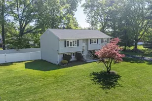 6 Beaumont Pl, Hanover Township, NJ 07981 - Photo 23