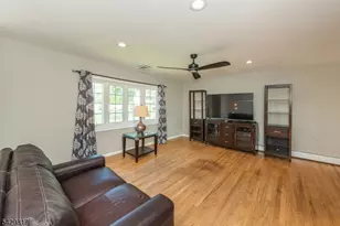 6 Beaumont Pl, Hanover Township, NJ 07981 - Photo 7