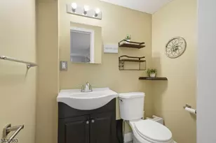 29 Fischer Ave, Nutley, NJ 07110 - Photo 9