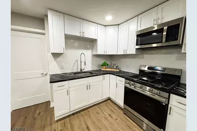 438 Lawrence St, Burlington City, NJ 08016 - Photo 7