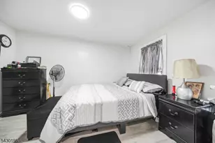 418 S 10th St, Newark, NJ 07103 - Photo 11