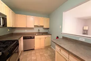 1635 King Ct, Green Brook Township, NJ 08812 - Photo 9
