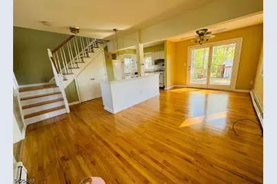 95 Unger Ave, Hopatcong, NJ 07874 - Photo 3