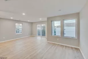54 Holland St, Newark, NJ 07103 - Photo 5