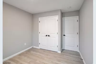 54 Holland St, Newark, NJ 07103 - Photo 15