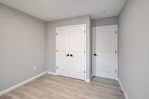54 Holland St, Newark, NJ 07103 - Photo 15