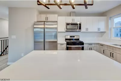 54 Holland St, Newark, NJ 07103 - Photo 13