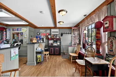 90 Hamburg Tpke, Bloomingdale, NJ 07403 - Photo 11