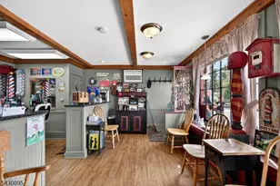 90 Hamburg Turnpike, Bloomingdale, NJ 07403 - Photo 11