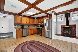 90 Hamburg Turnpike, Bloomingdale, NJ 07403 - Photo 17