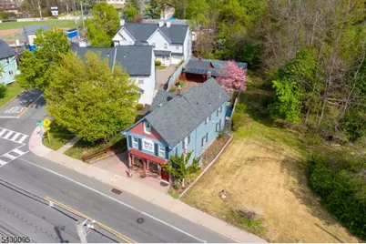 90 Hamburg Tpke, Bloomingdale, NJ 07403 - Photo 9