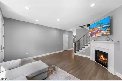 64 Halina Ln, Butler, NJ 07405 - Photo 11