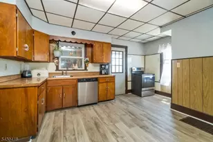 62 Lewis St, Phillipsburg, NJ 08865 - Photo 9
