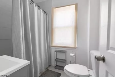 9 Sycamore St, Bloomfield, NJ 07003 - Photo 23
