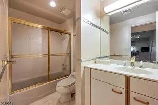 1360 Hamburg Turnpike, Wayne, NJ 07470 - Photo 15