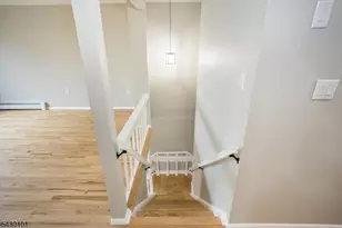 636 Bensel Dr, Mount Arlington, NJ 07850 - Photo 5