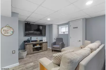 317 Jamestown Rd, Bridgewater, NJ 08807 - Photo 11