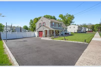 317 Jamestown Rd, Bridgewater, NJ 08807 - Photo 3