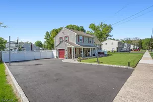 317 Jamestown Rd, Bridgewater, NJ 08807 - Photo 3