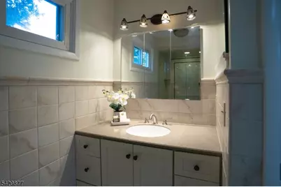 135 Ridge Rd, Nutley, NJ 07110 - Photo 23