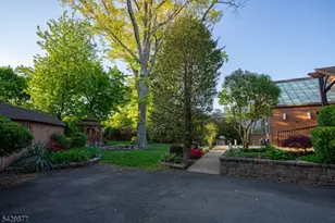 135 Ridge Rd, Nutley, NJ 07110 - Photo 37