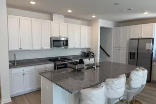 204 Honeysuckle Ln, Warren Township, NJ 07059 - Photo 3